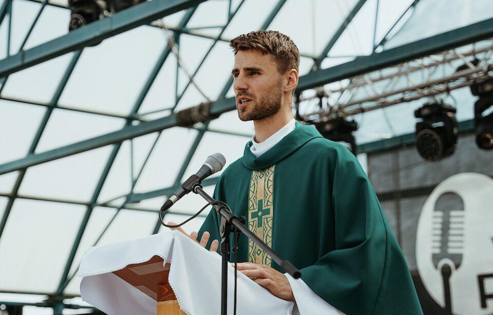 Novokňaz Andrej Branický: Ježiš je schopný znížiť sa, aby sa mohol s nami stretnúť