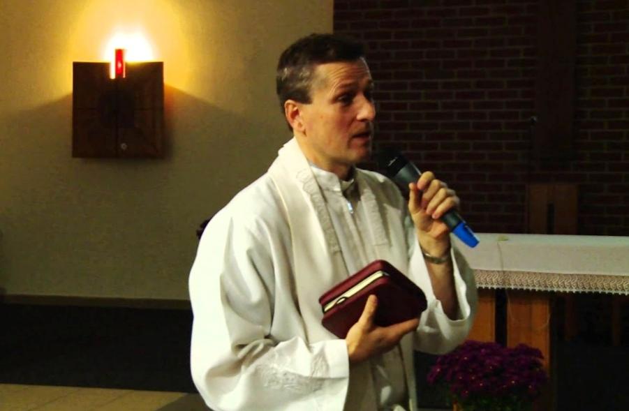 Kňaz Róbert Slotka: Dobrým základom súrodeneckých vzťahov je zodpovedná rodičovská výchova