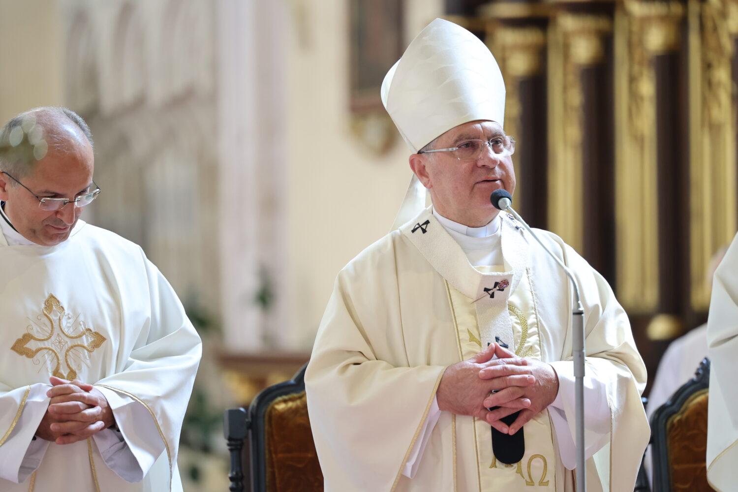Predseda Konferencie biskupov Slovenska: Nezabúdajme na vernosť Svätému Otcovi
