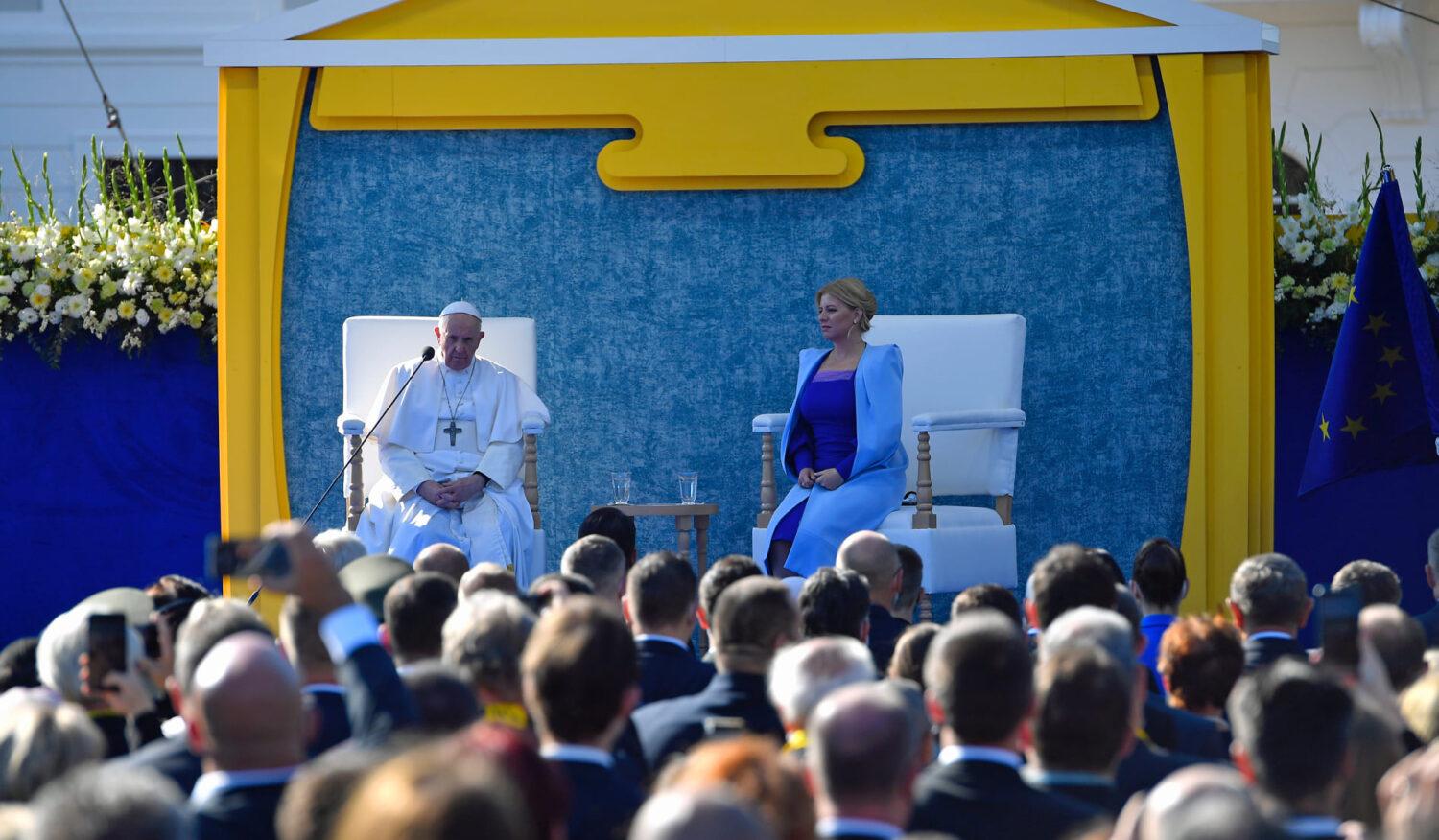 Boli priamo na mieste: Ceremoniál v prezidentskej záhrade
