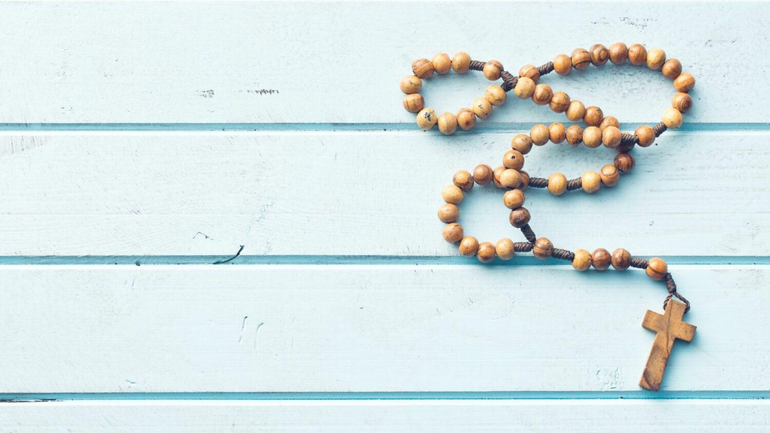 Tri nápady, ako môžeme oživiť modlitbu ruženca v našich rodinách